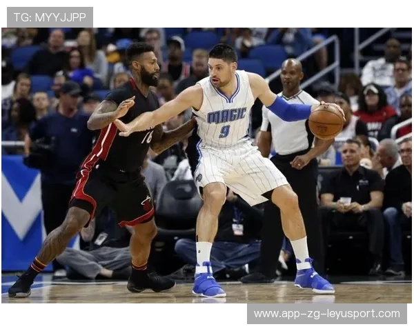 NBA后卫逆天技巧：背打内线强吃成功的秘密解析