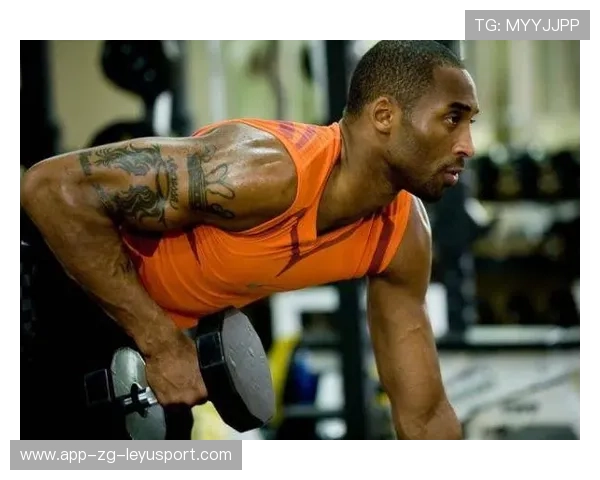 NBA球星训练视频曝光，恐怖肌肉线条让粉丝疯传